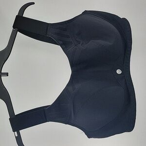 Livi Active Black Supportive Bra with Adjustable Straps NWOT